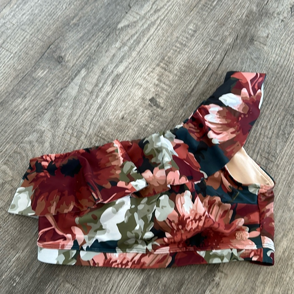 ALBION Fit Messina Icon Wave Swim Top